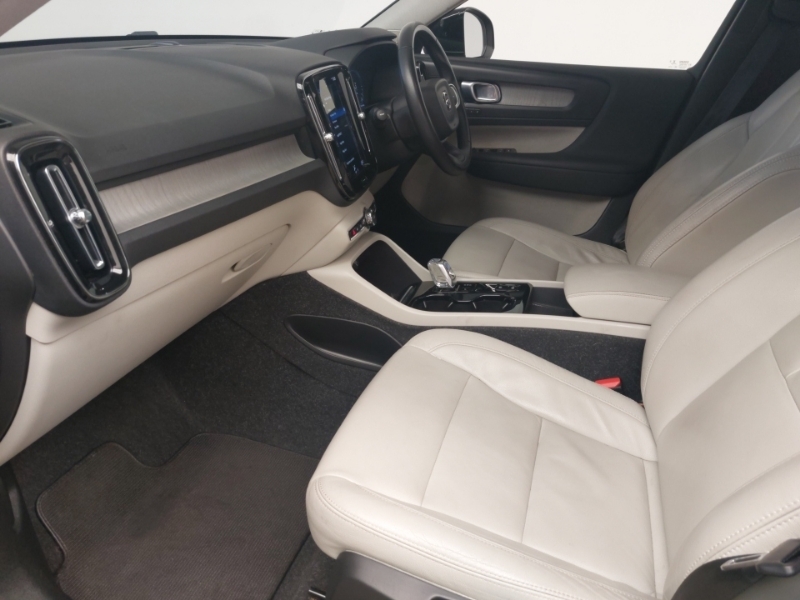 Volvo XC40 1.5 T4 Recharge Phev Inscription YS21RTO Black #5
