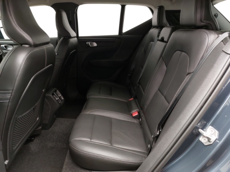 Volvo XC40 2.0 B4p Inscription Pro SM70JXL Blue #6