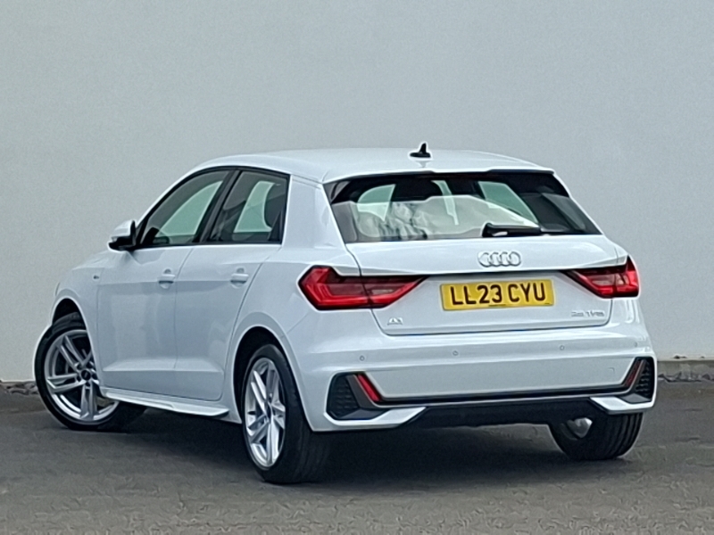 Audi A1 25 Tfsi S Line LL23CYU White #2
