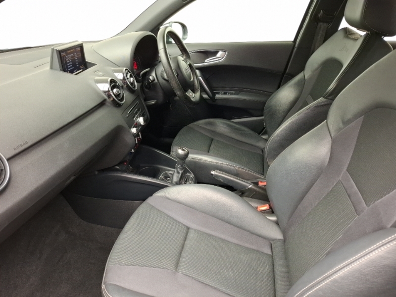 Audi A1 1.6 Tdi S Line VU15PJX Black #5