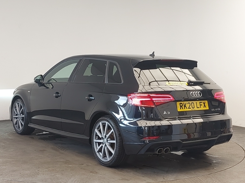 Audi A3 35 Tfsi Black Edition RK20LFX Black #2