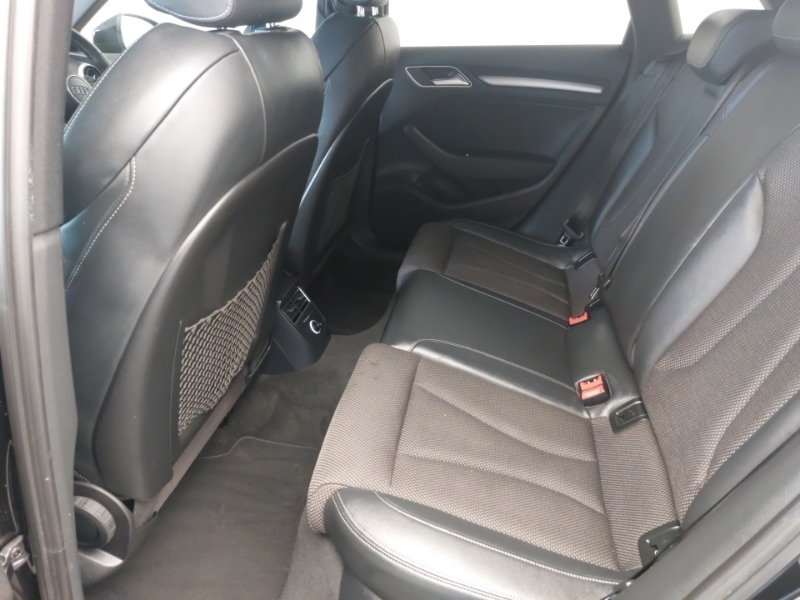 Audi A3 35 Tfsi Black Edition RK20LFX Black #6