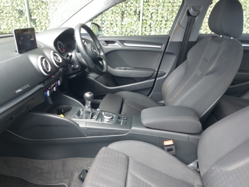 Audi A3 1.6 Tdi Sport OE66RZL White #5