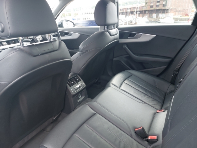 Audi A4 1.4T Fsi Sport Leather GJ18UED Black #6
