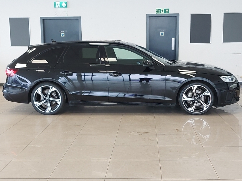 Audi A4 40 Tfsi 204 Black Edition S Tronic SE73OZB Black #3