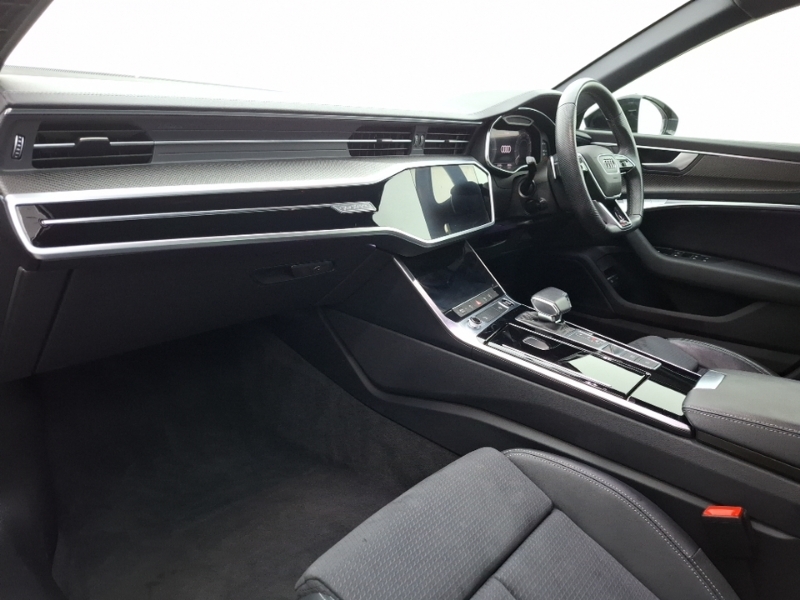 Audi A6 50 Tfsi E 17.9Kwh Quattro Black Edition S Tron White #5
