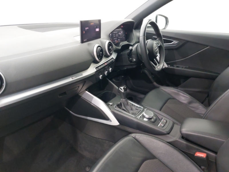 Audi Q2 35 Tfsi S Line S Tronic LA70FNO White #5