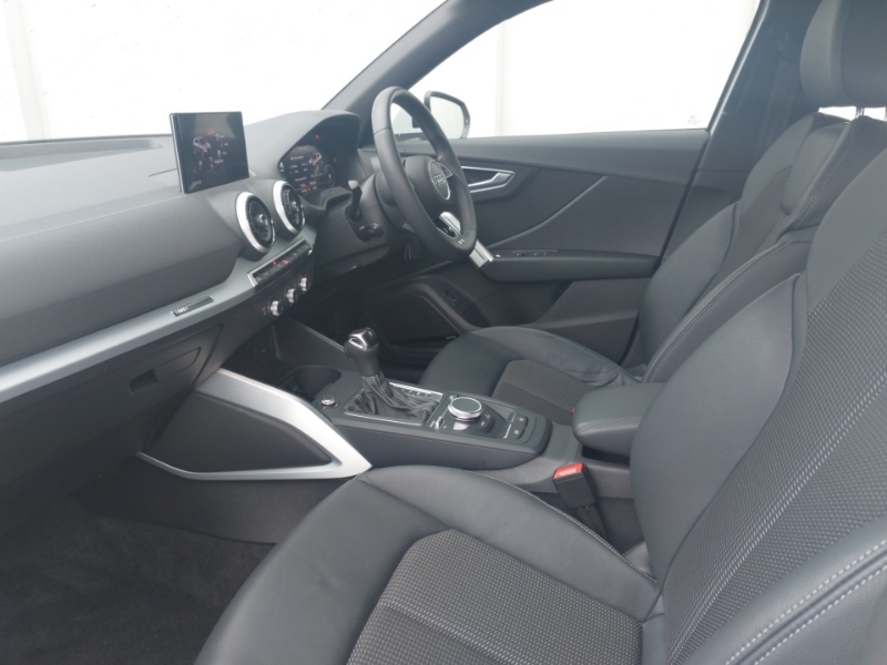 Audi Q2 35 Tfsi S Line S Tronic SN22CCP White #5