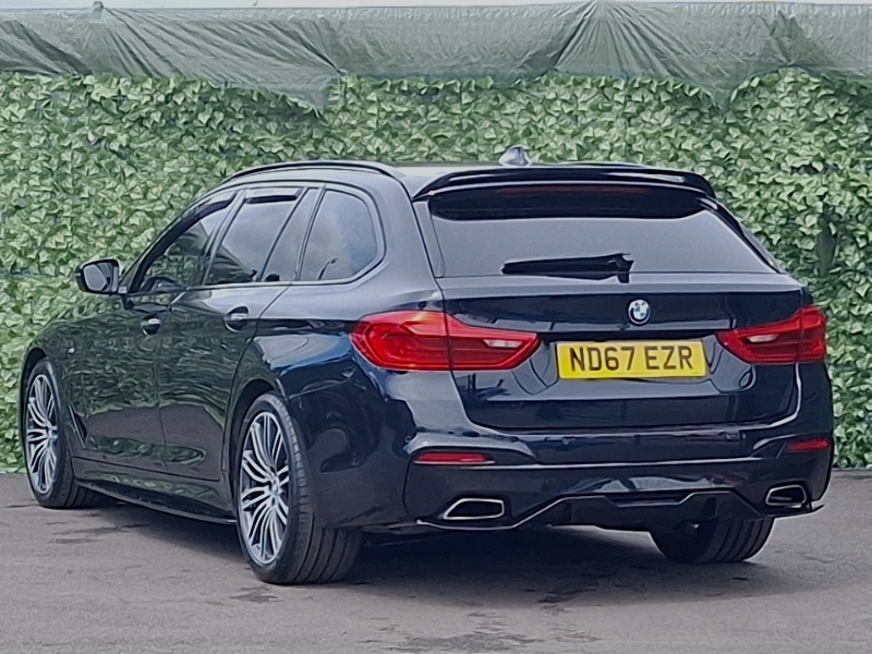 BMW 5 Series 520D M Sport Black #2