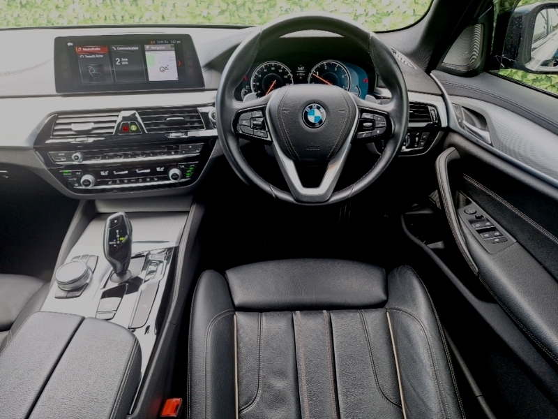 BMW 5 Series 520D M Sport Black #5
