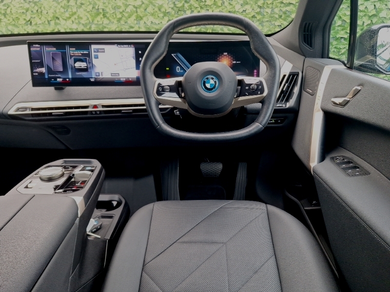 BMW iX 240Kw Xdrive40 M Sport 76.6Kwh Black #5