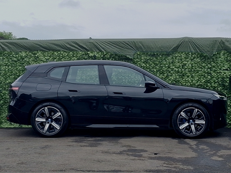 BMW iX 240Kw Xdrive40 M Sport 76.6Kwh Black #3