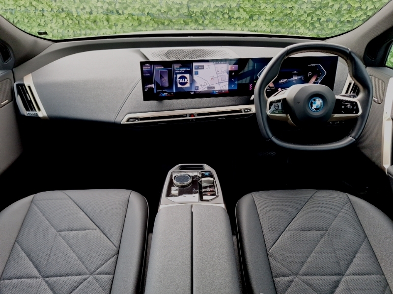 BMW iX 240Kw Xdrive40 M Sport 76.6Kwh White #4