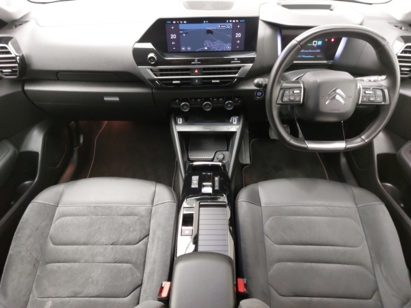 Citroen e-C4 115Kw E-series 54Kwh SK74YWH Black #3