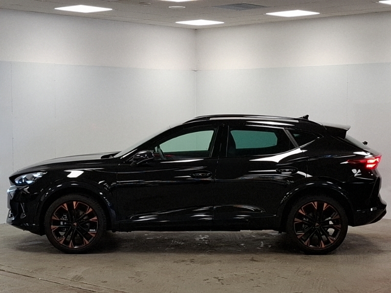 Cupra Formentor 1.5 Etsi 150 V3 Dsg LX26RFO Black #4