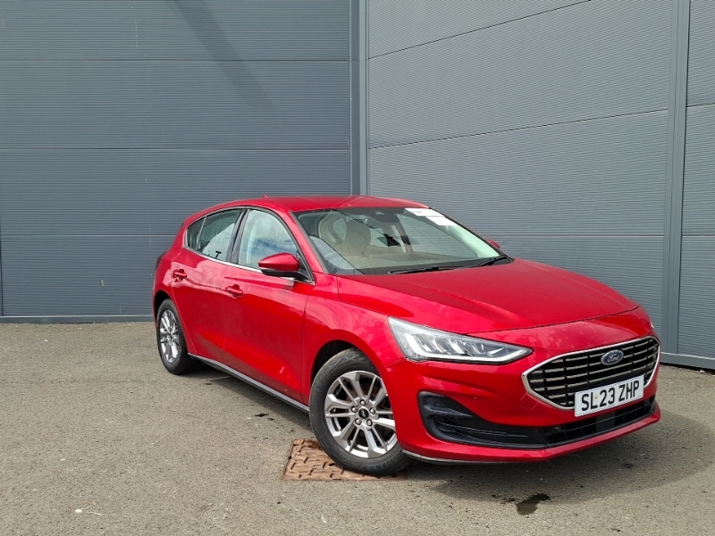 Ford Focus 1.0 Ecoboost Hybrid Mhev Titanium Red
