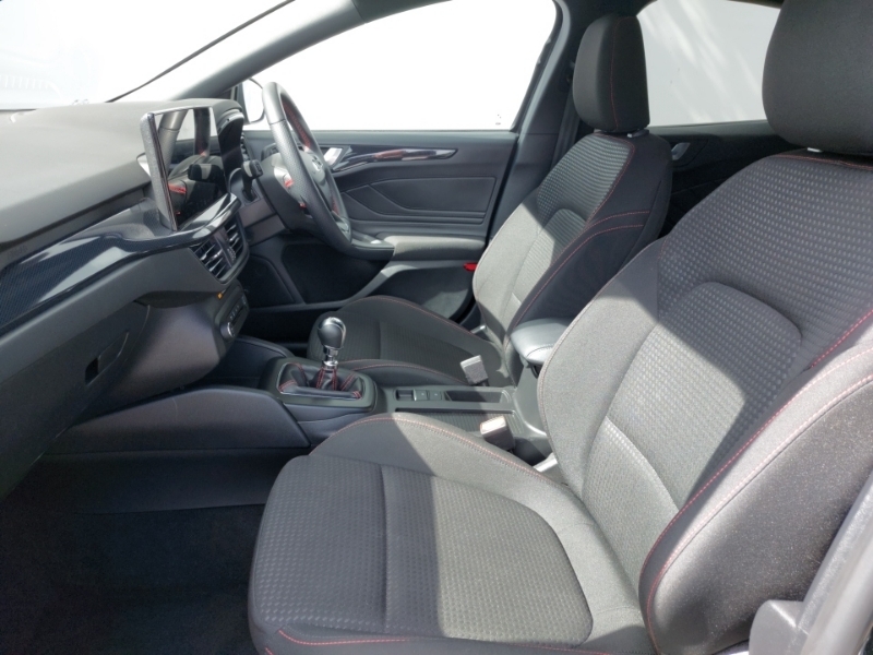 Ford Focus 1.0 Ecoboost St-line Black #5