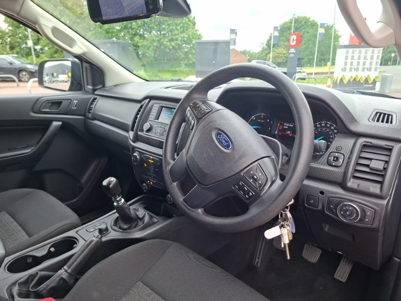 Ford Ranger Pick Up Regular XL 2.0 Ecoblue 170 Black #3
