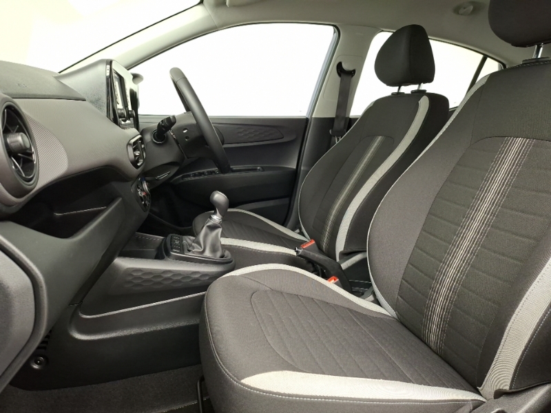 Hyundai I10 1.0 63 Advance Nav EK75CVA Blue #5