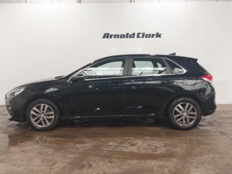 Hyundai I30 1.0T Gdi Se Black #4