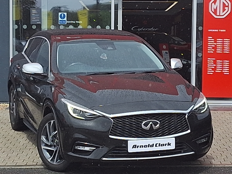 Infiniti Q30 1.6T Luxe Dct City Black Black