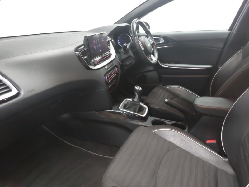 Kia Ceed 1.5T Gdi Isg Gt-line KR23YVM Black #5