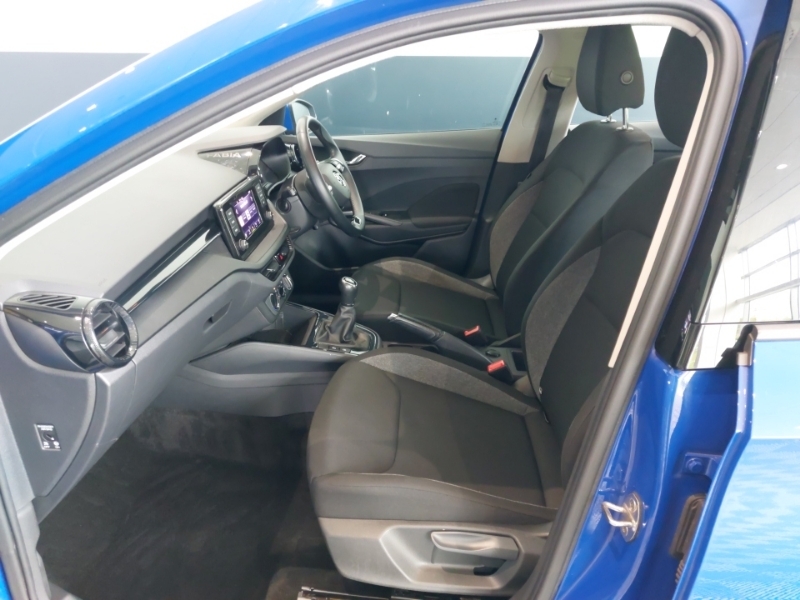 Skoda Fabia 1.0 Mpi 80 Se Comfort FL72VUB Blue #5