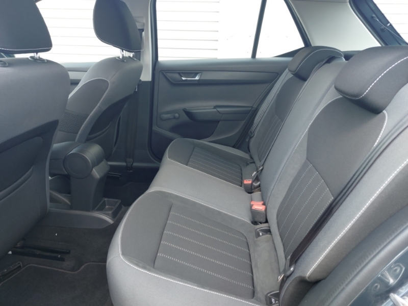 Skoda Fabia 1.0 Tsi 110 Se L Dsg ST68HHO Grey #6