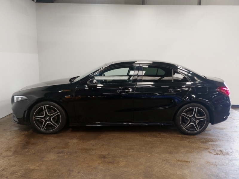Mercedes-Benz A Class A180 Amg Line Executive Edition Black #4