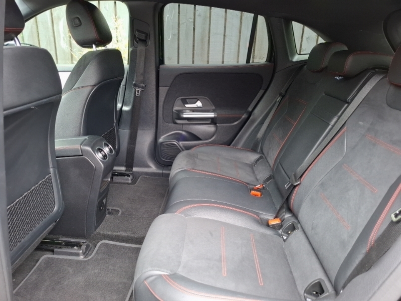 Mercedes-Benz EQA Eqa 250 140Kw Amg Line 66.5Kwh Black #6