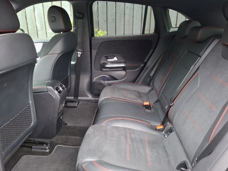 Mercedes-Benz EQA Eqa 250 140Kw Amg Line 66.5Kwh Black #6