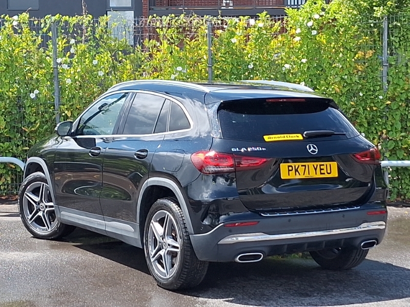 Mercedes-Benz GLA Class Gla 250E Exclusive Edition PK71YEU Black #2