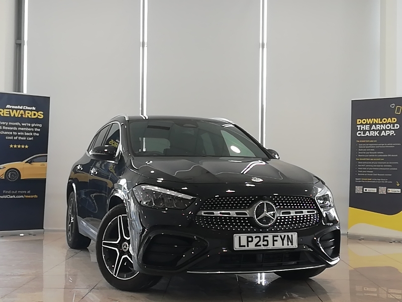 Mercedes-Benz GLA Class Gla 200 Amg Line Executive Black