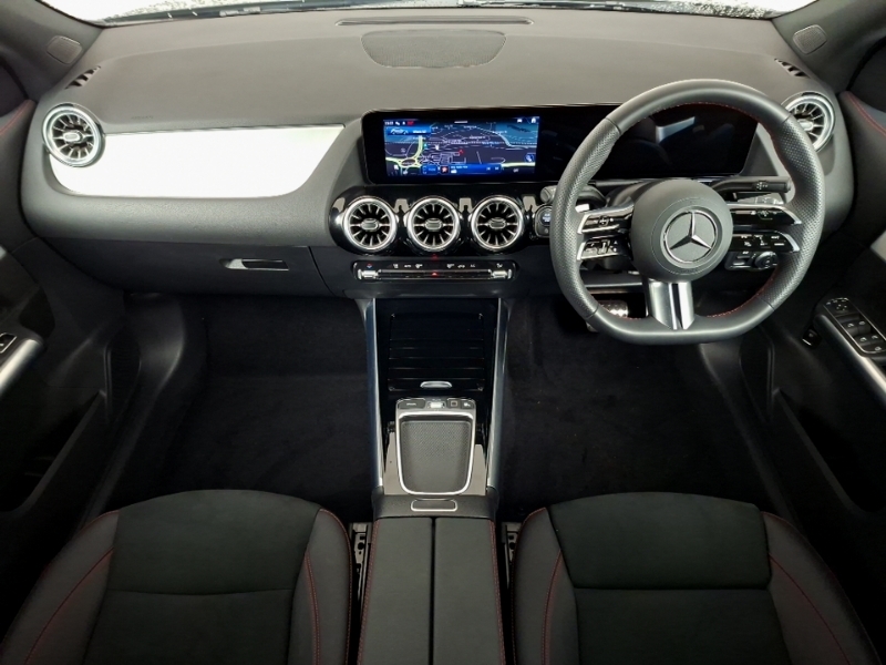 Mercedes-Benz GLA Class Gla 200 Amg Line Executive Black #3