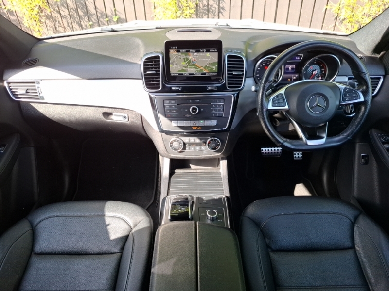 Mercedes-Benz GLE Class Gle 250D 4Matic Amg Night Edition 9G-tronic WG18WPU White #3