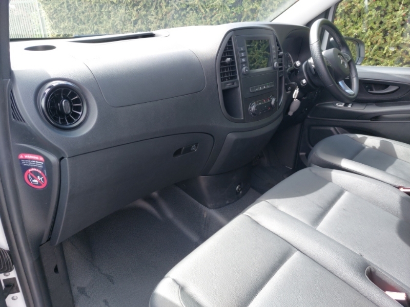 Mercedes-Benz Vito 114 Cdi Pro 9-Seater 9G-tronic KN24YCY White #5