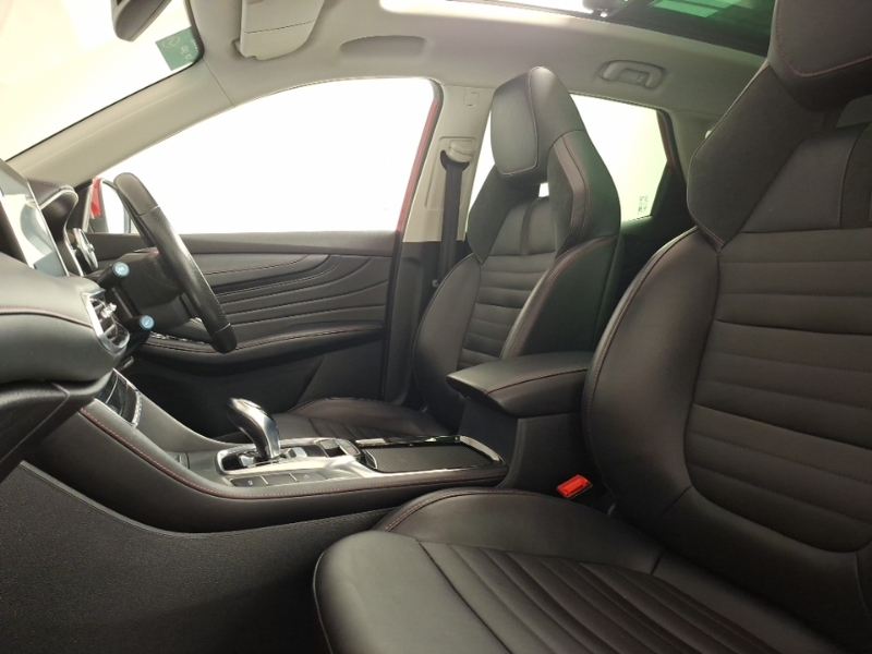 MG HS 1.5 T-gdi Phev Exclusive Red #5