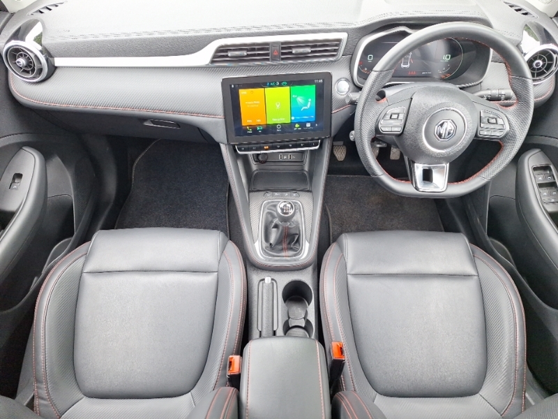MG ZS 1.0T Gdi Exclusive Red #3
