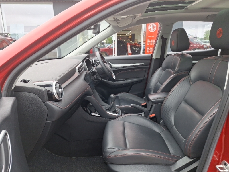 MG ZS 1.0T Gdi Exclusive Red #5