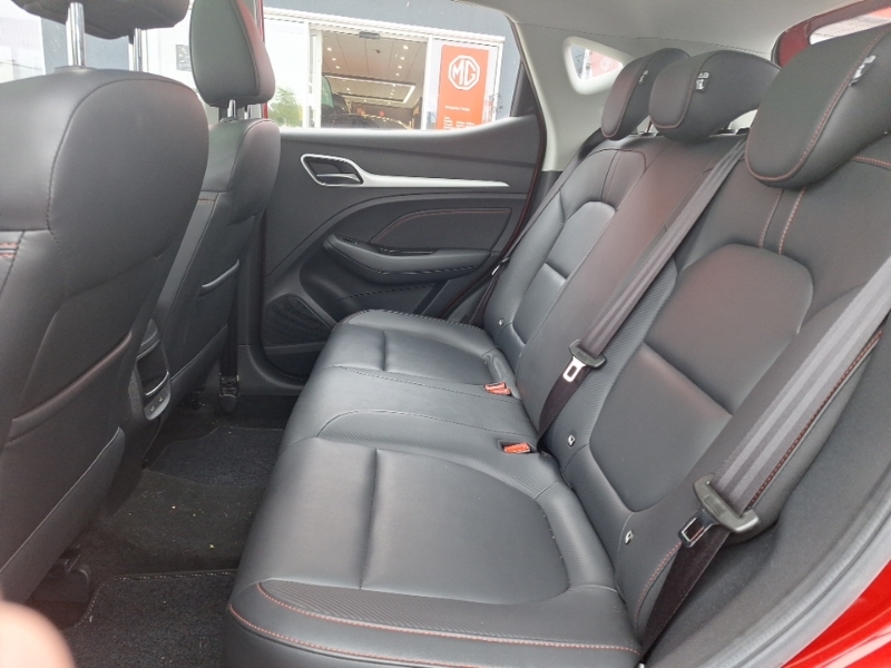 MG ZS 1.0T Gdi Exclusive Red #6