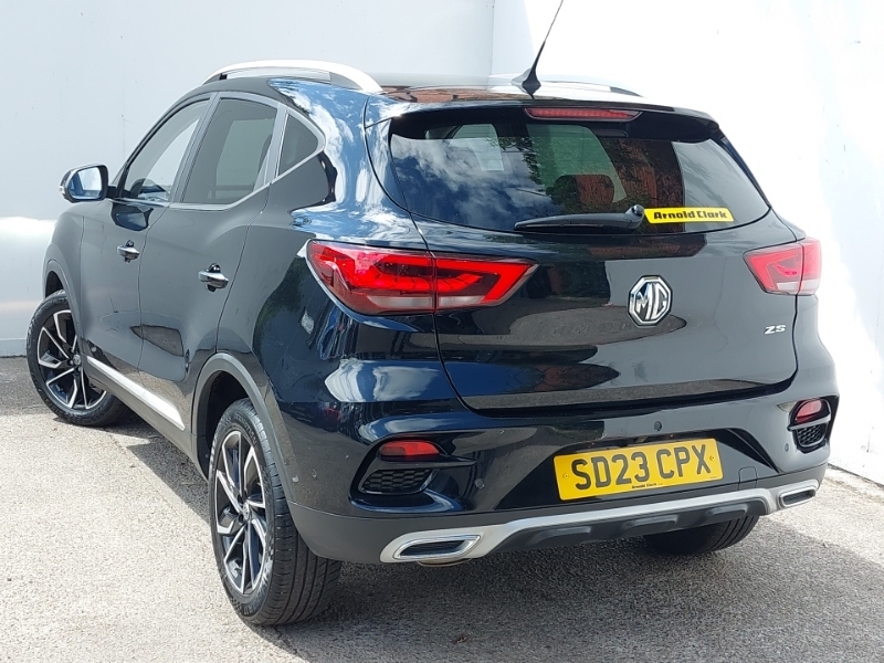 MG ZS 1.5 Vti-tech Exclusive Black #2