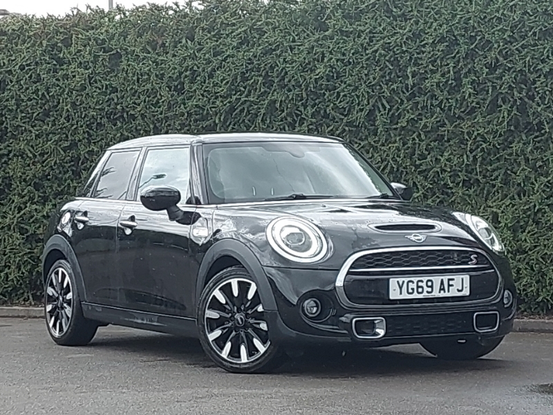 Mini Hatch 2.0 Cooper S Exclusive II Black