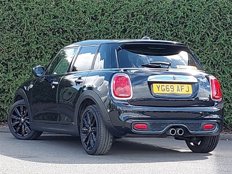 Mini Hatch 2.0 Cooper S Exclusive II YG69AFJ Black #2