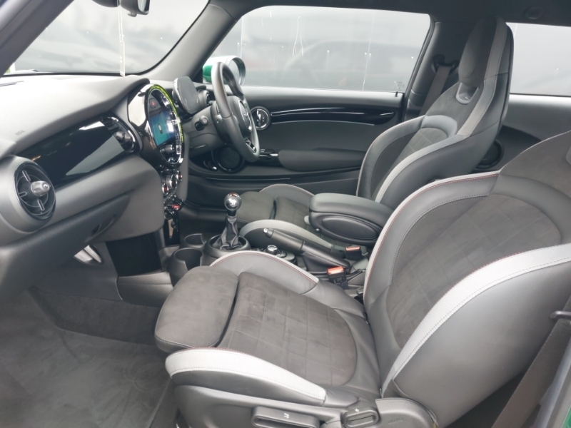 Mini Hatch 1.5 Cooper Sport Green #5