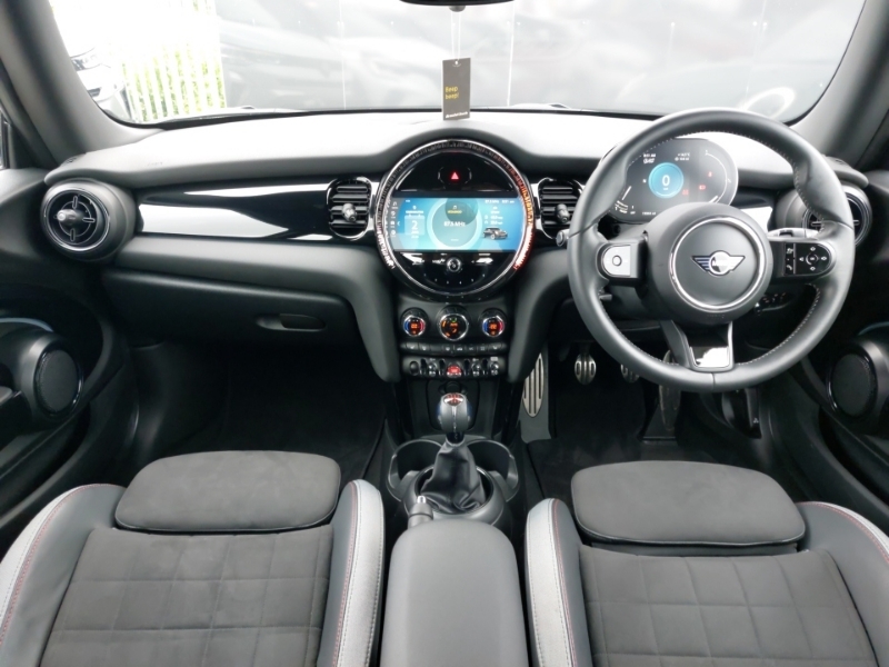 Mini Hatch 1.5 Cooper Sport Green #3