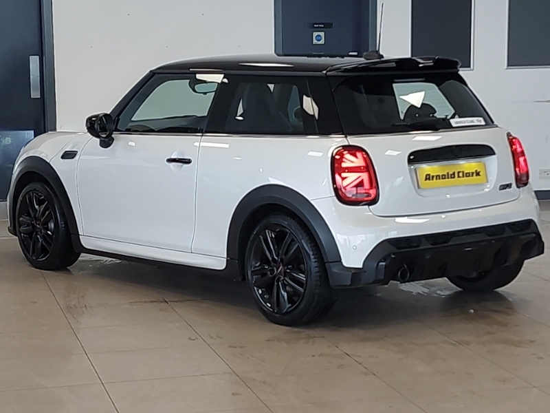 Mini Hatch 1.5 Cooper Sport Premium SF73YHN White #2