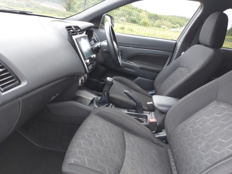 Mitsubishi ASX 2.0 Dynamic White #5