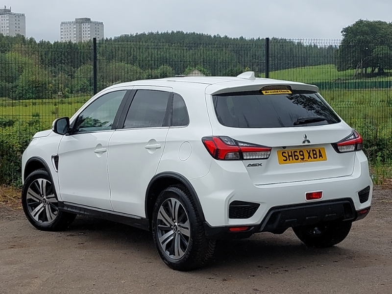 Mitsubishi ASX 2.0 Dynamic White #2