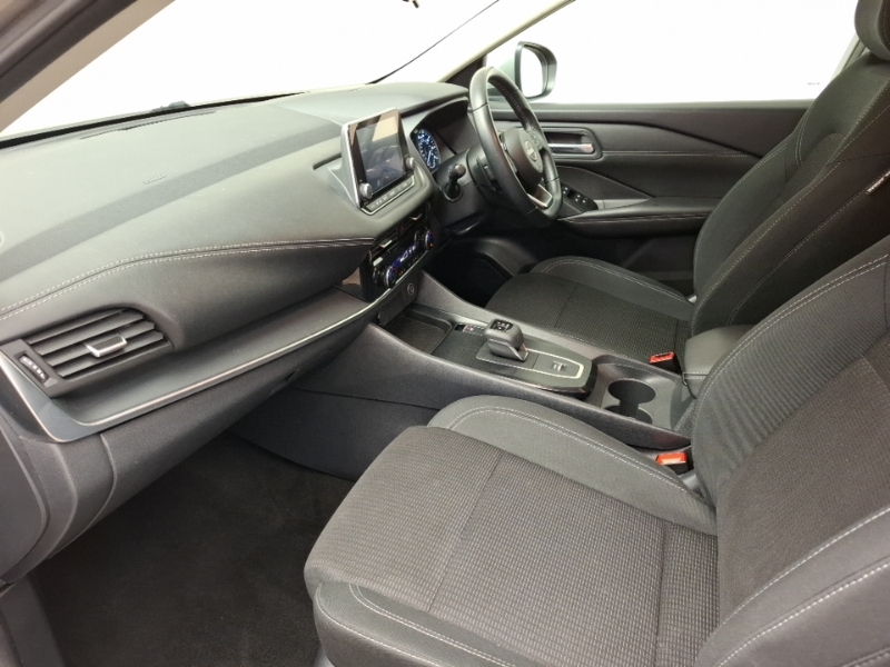 Nissan Qashqai 1.3 Dig-t Mh 158 Acenta Premium Xtronic DV72JWX Silver #5