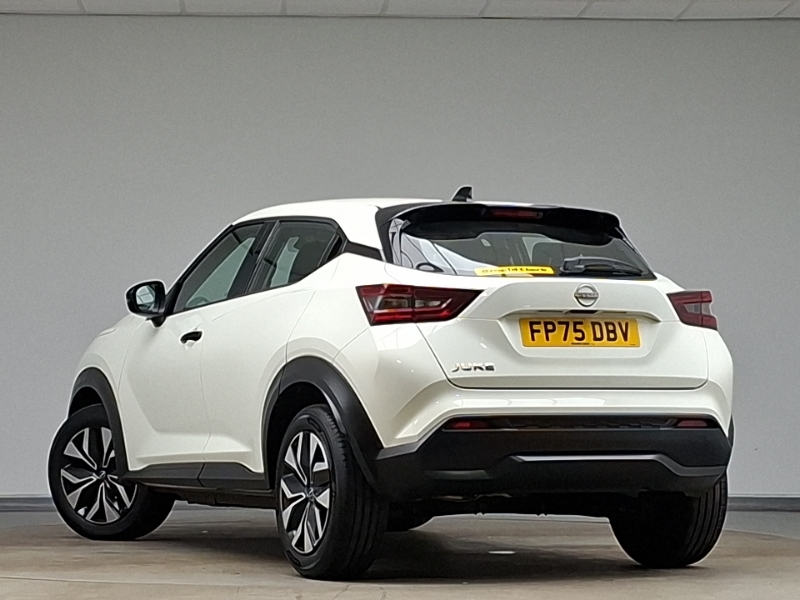 Nissan Juke 1.0 Dig-t Acenta Premium Dct FP75DBV White #2